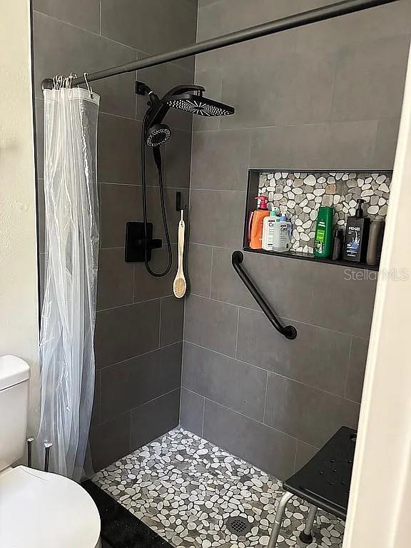 Listing photo id 6 for 6401 Cedarbrook Drive S