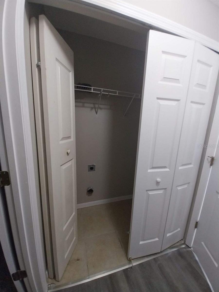 Image 11 of 16 For 11066 Avis Street