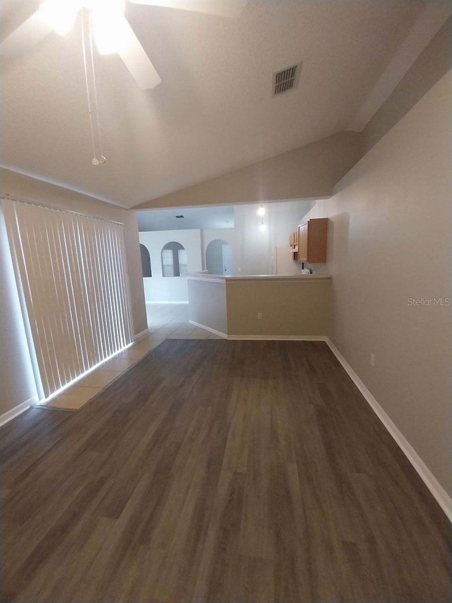 Image 14 of 16 For 11066 Avis Street