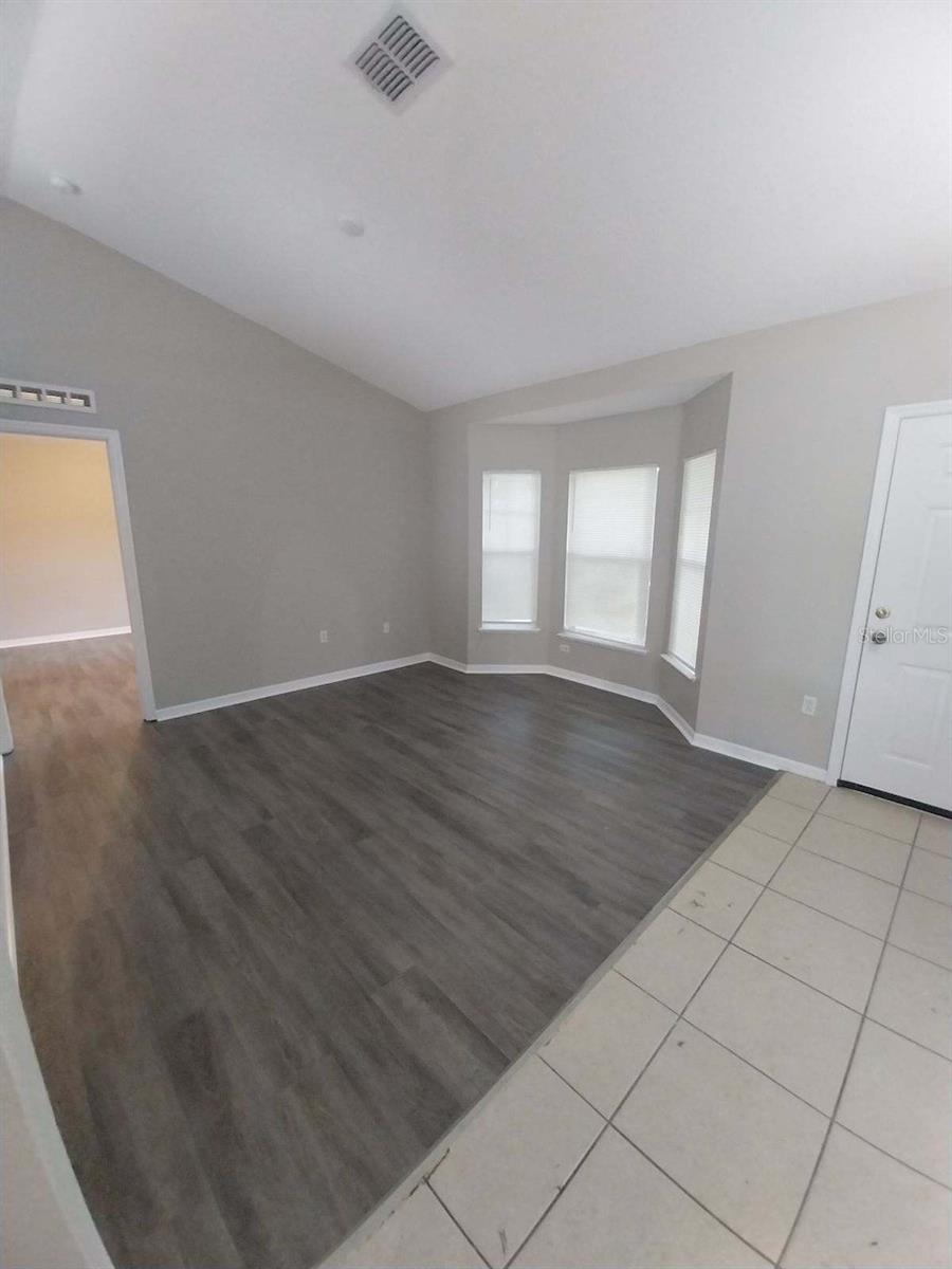 Image 6 of 16 For 11066 Avis Street