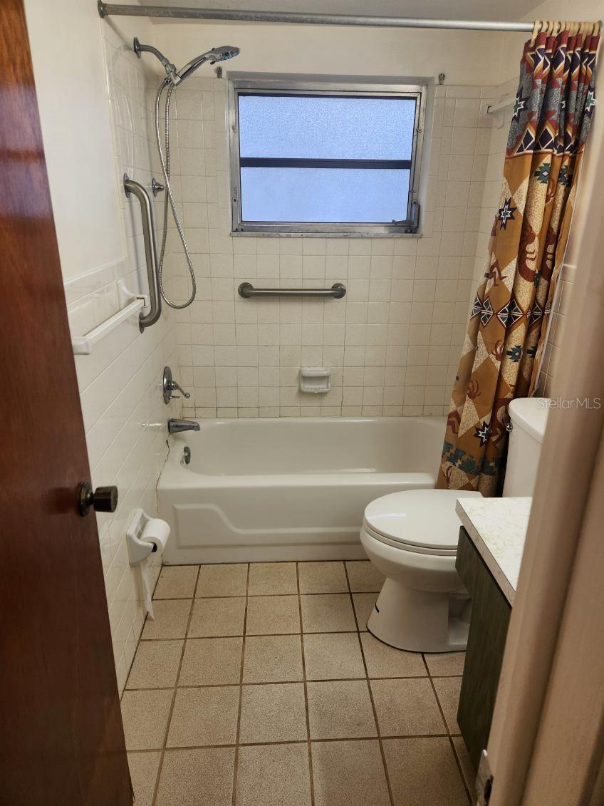 Image 7 of 15 For 5823 Elm Street