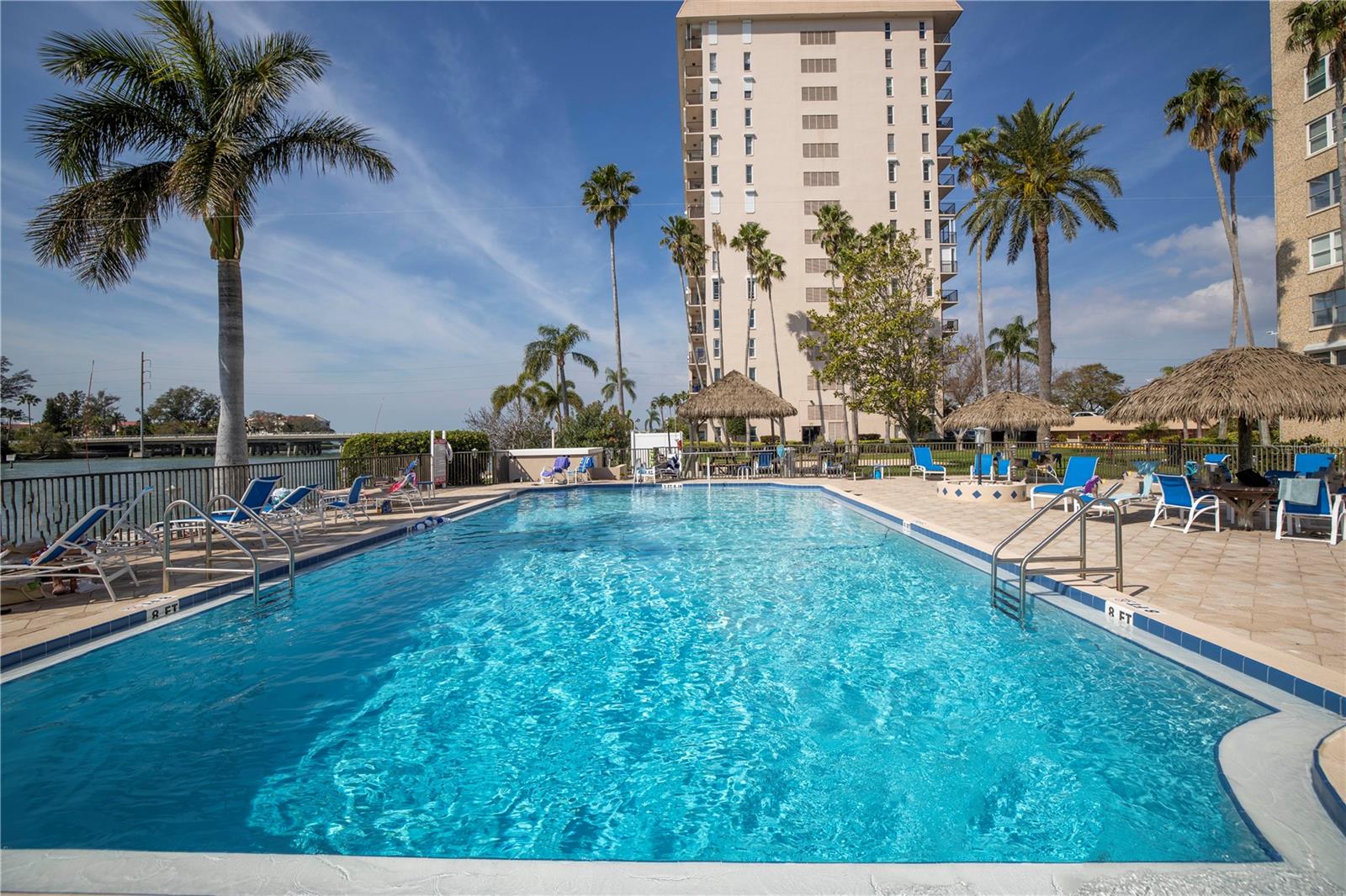 Image 7 of 94 For 5220 Brittany Drive S 904