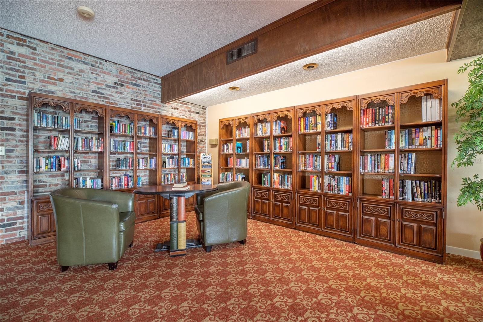 Image 76 of 94 For 5220 Brittany Drive S 904