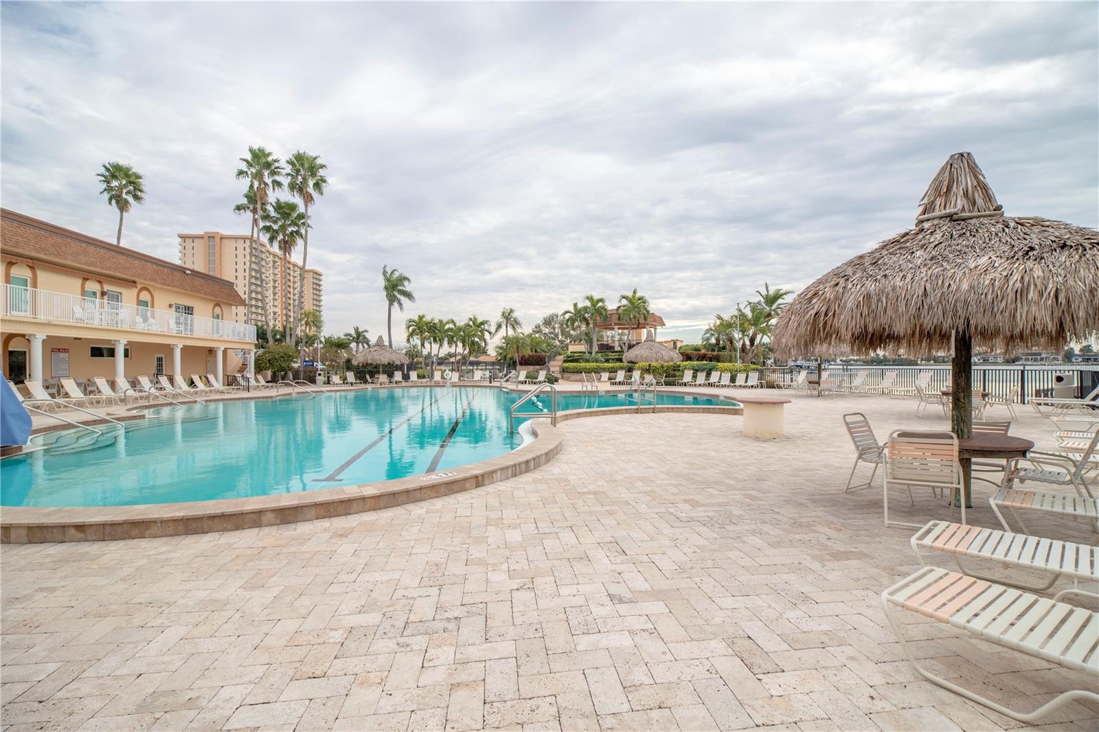 Image 86 of 94 For 5220 Brittany Drive S 904