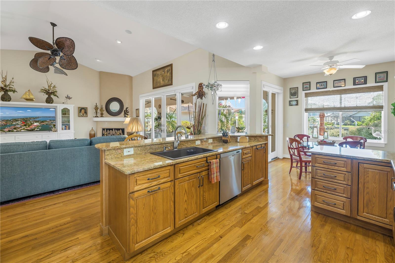 Image 26 of 86 For 4980 60th Avenue S