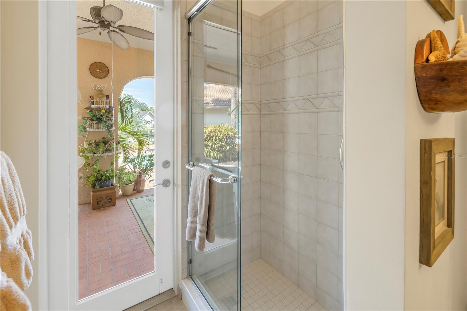 Image 61 of 86 For 4980 60th Avenue S