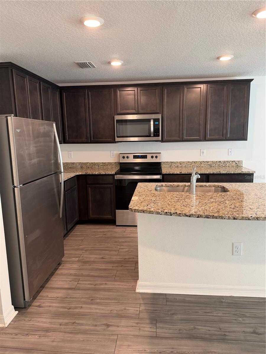 Image 5 of 24 For 8917 Southern Charm Circle