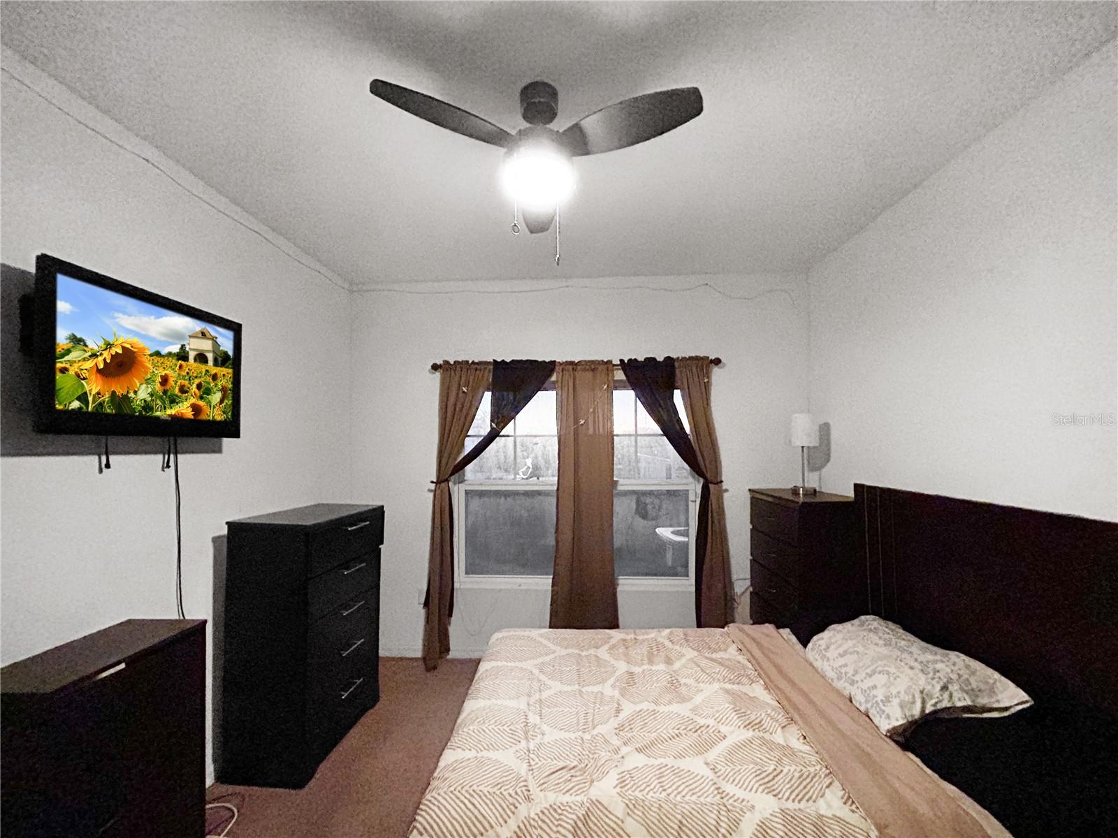 Image 13 of 21 For 350 Talbott Avenue