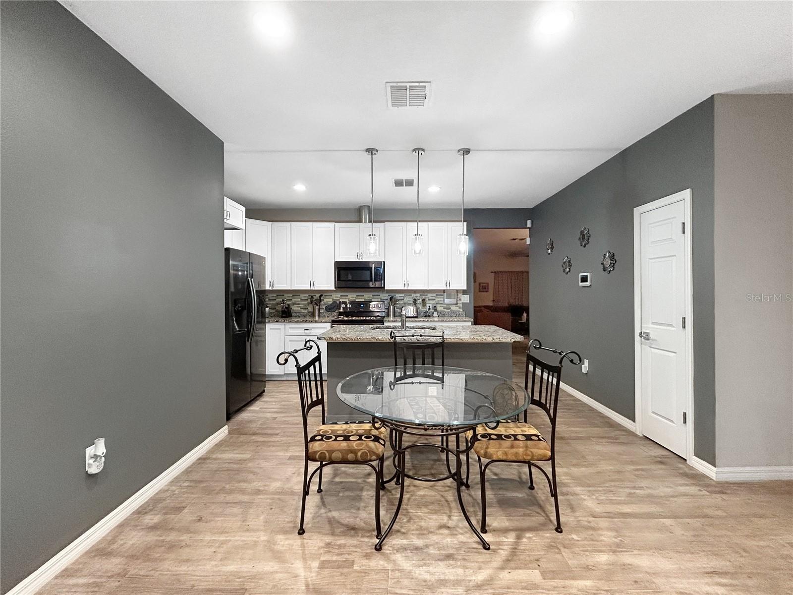 Image 9 of 21 For 350 Talbott Avenue