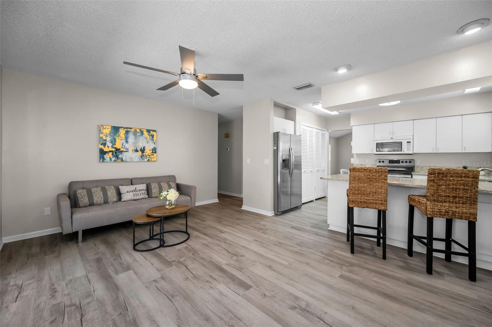 Listing photo id 14 for 7404 Clearview Drive