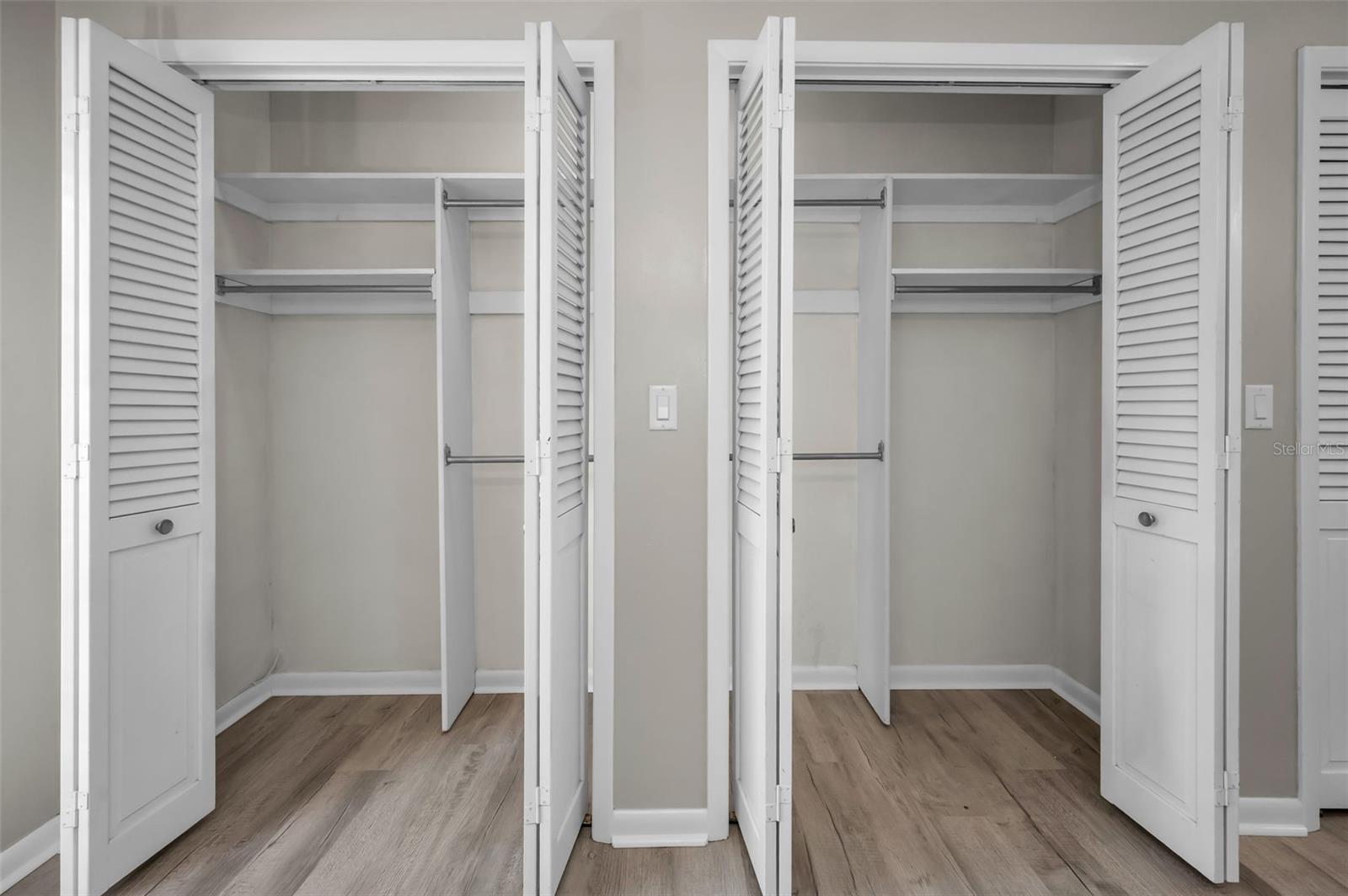 Listing photo id 17 for 7404 Clearview Drive