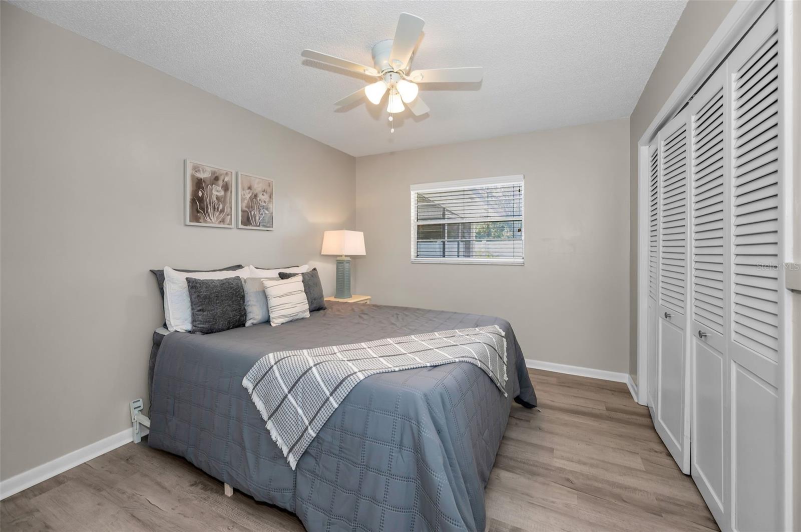 Listing photo id 20 for 7404 Clearview Drive