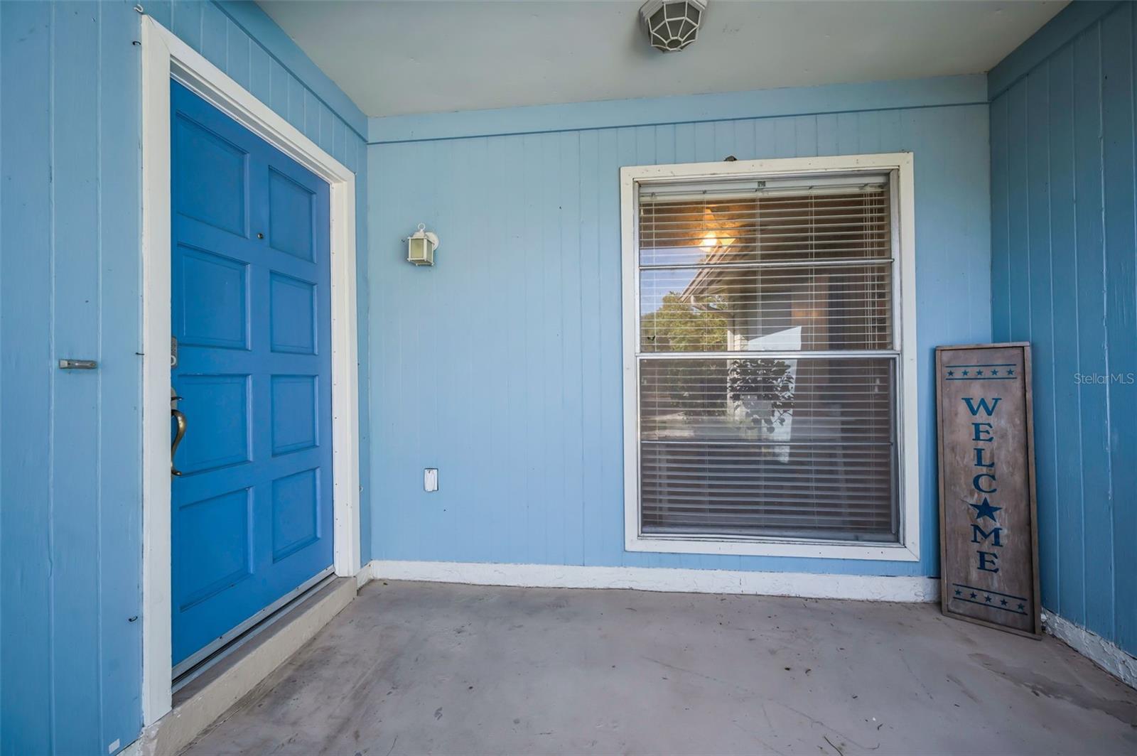 Listing photo id 1 for 7404 Clearview Drive