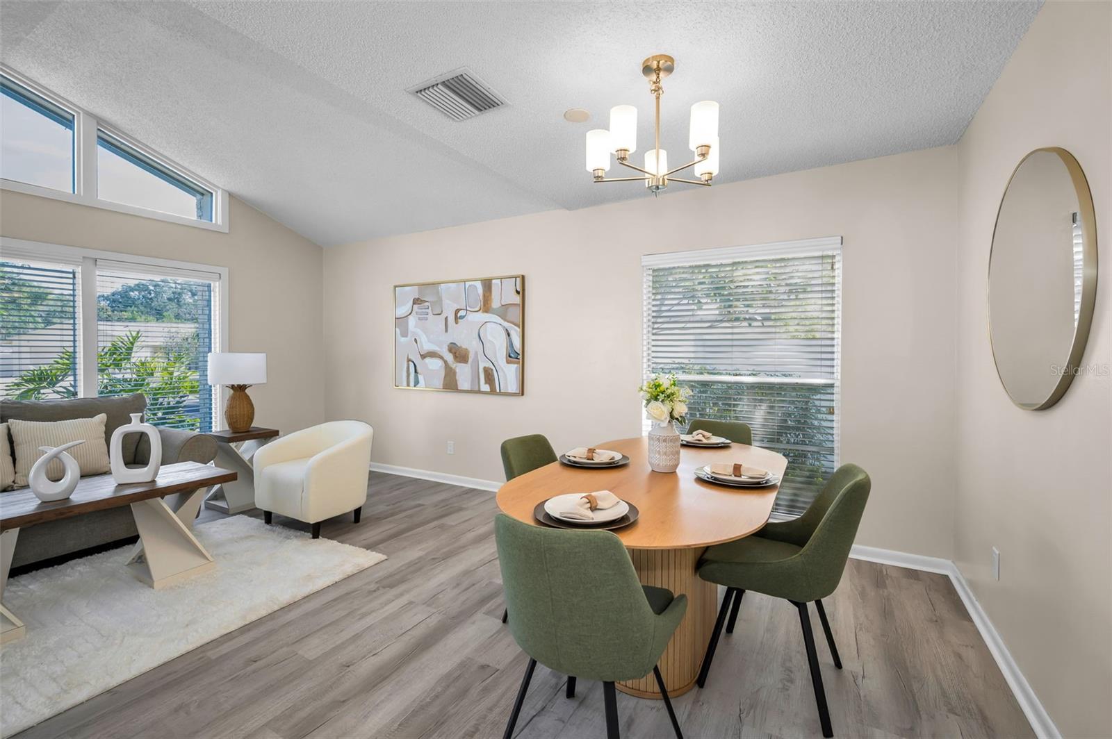 Listing photo id 5 for 7404 Clearview Drive