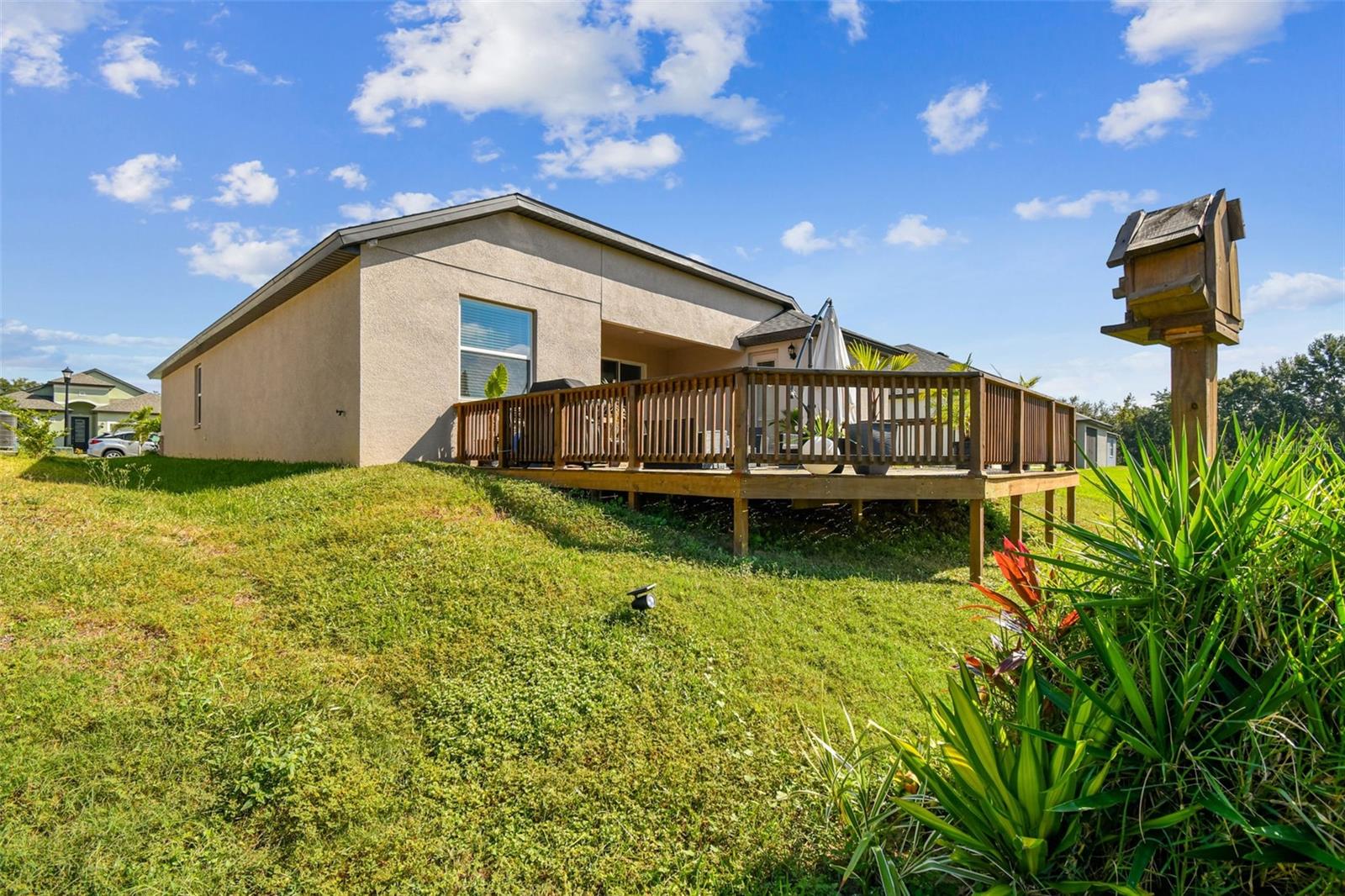 Listing photo id 21 for 1039 Davis Heather Circle