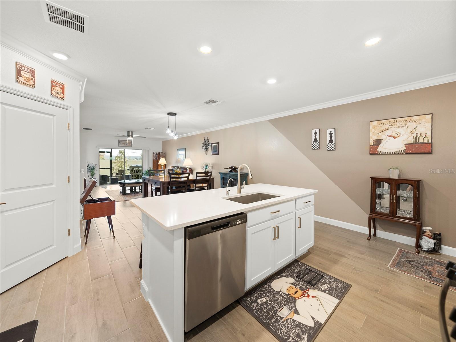 Image 6 of 46 For 17308 Holly Well Avenue