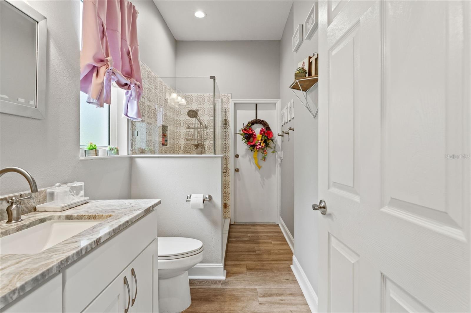 Listing photo id 19 for 4404 Casey Lake