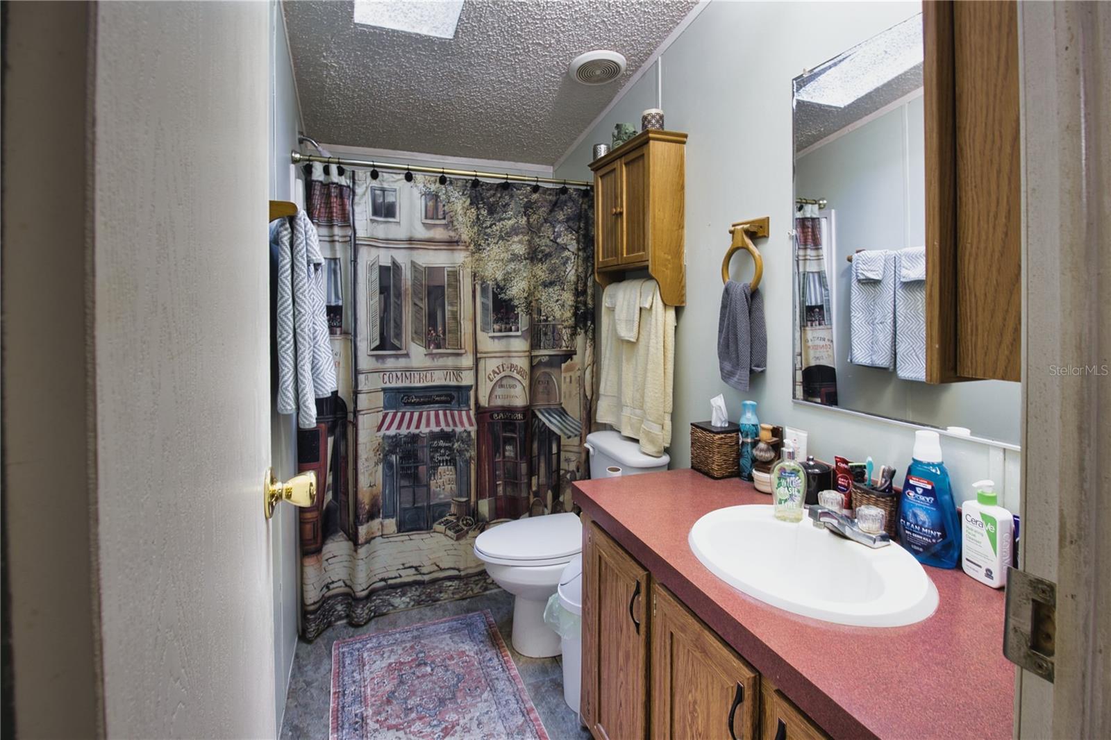 Image 18 of 26 For 2498 Saturn Road