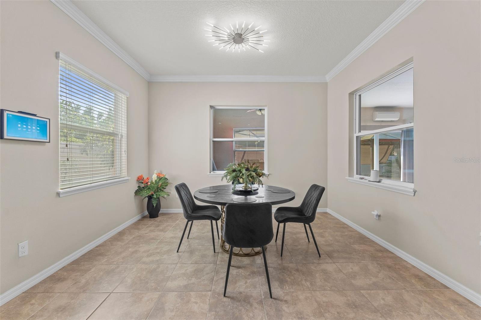 Listing photo id 9 for 10405 Hampton Meadow Way