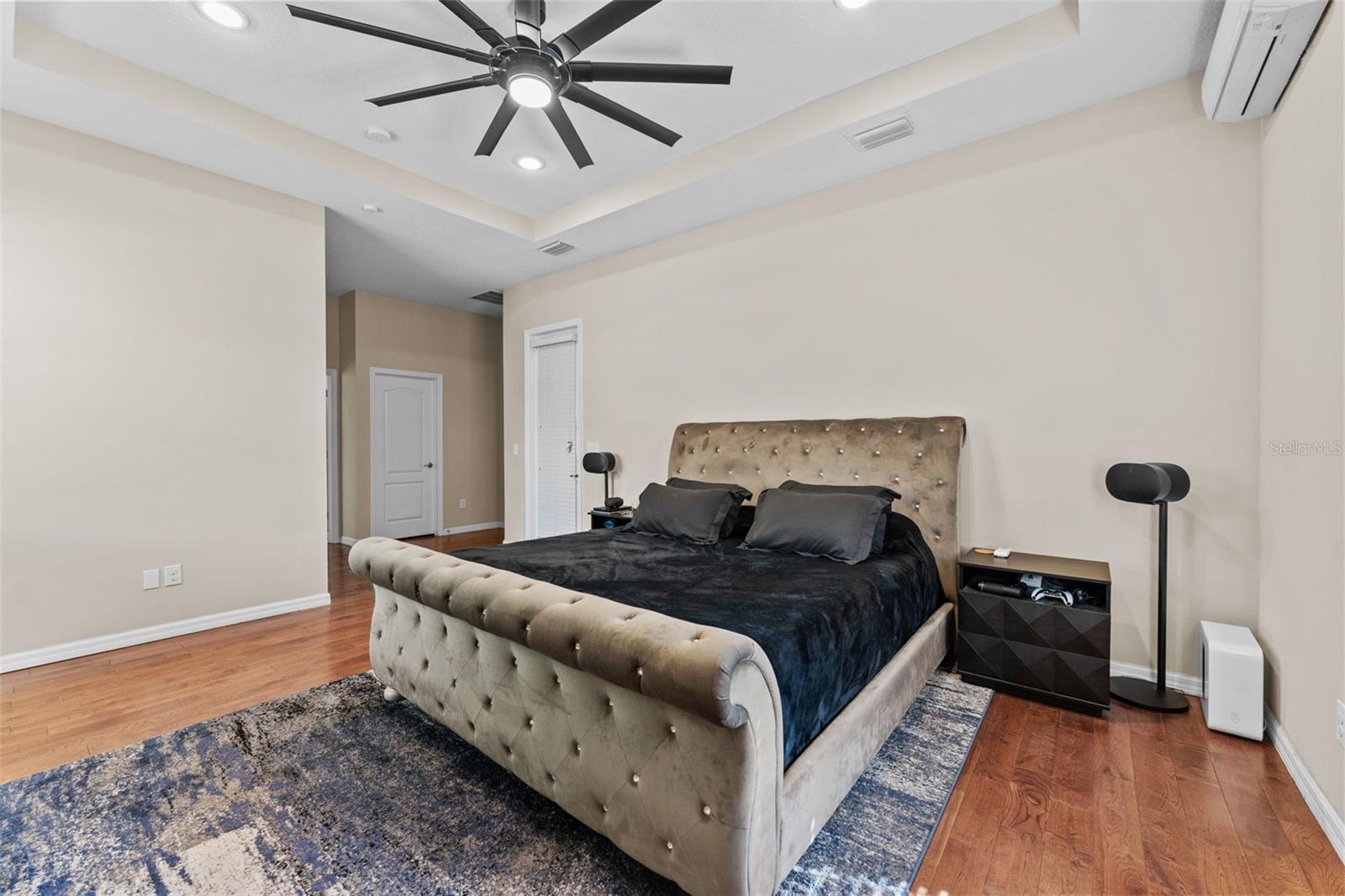 Listing photo id 11 for 10405 Hampton Meadow Way