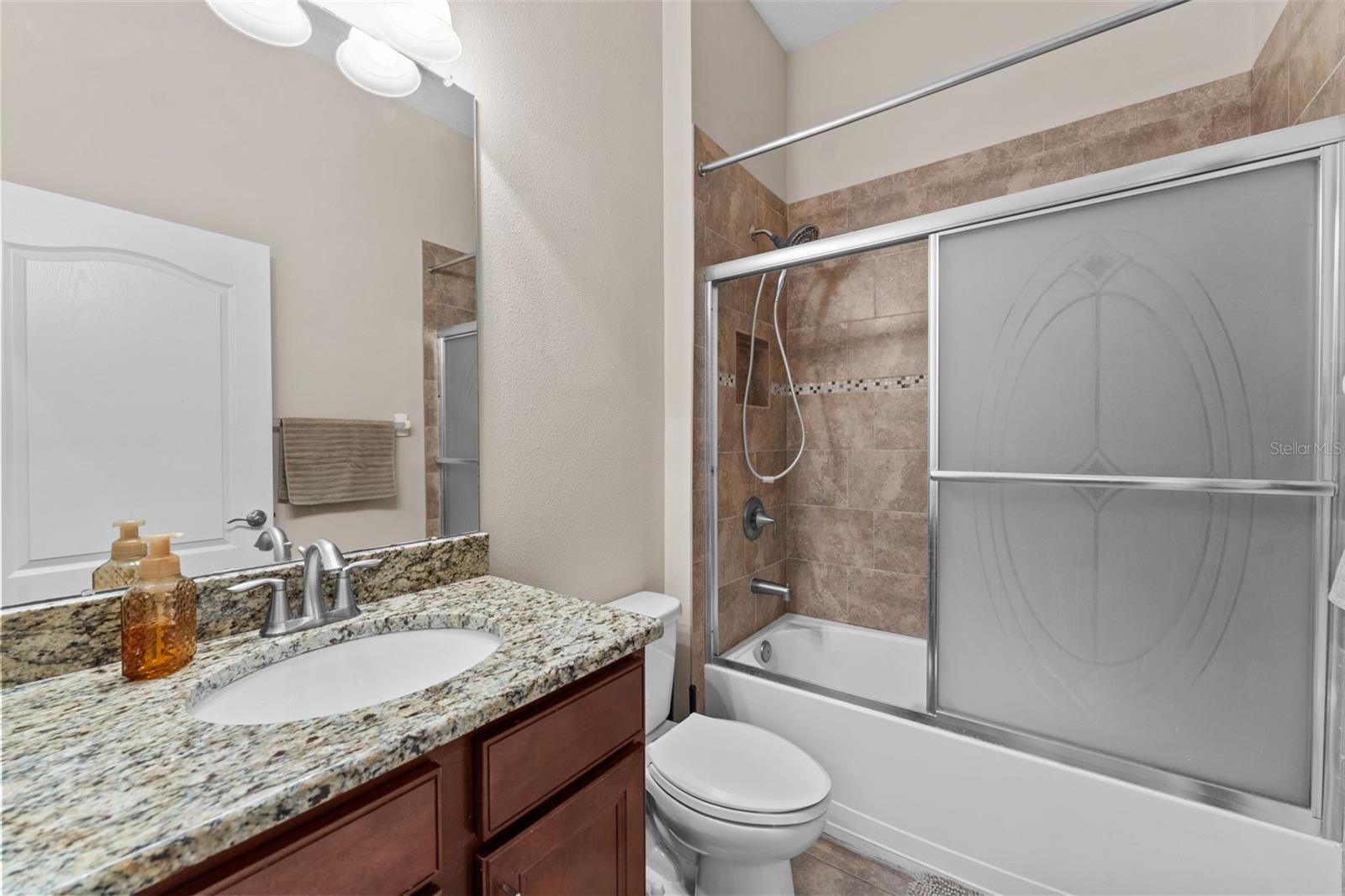 Listing photo id 22 for 10405 Hampton Meadow Way