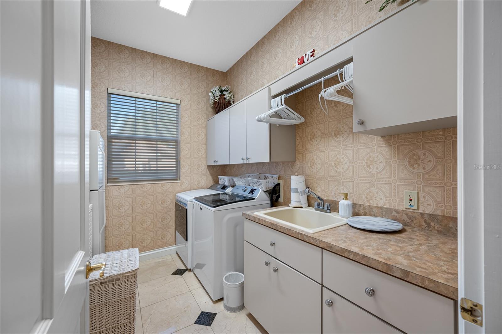 Image 42 of 66 For 7371 Sawgrass Point