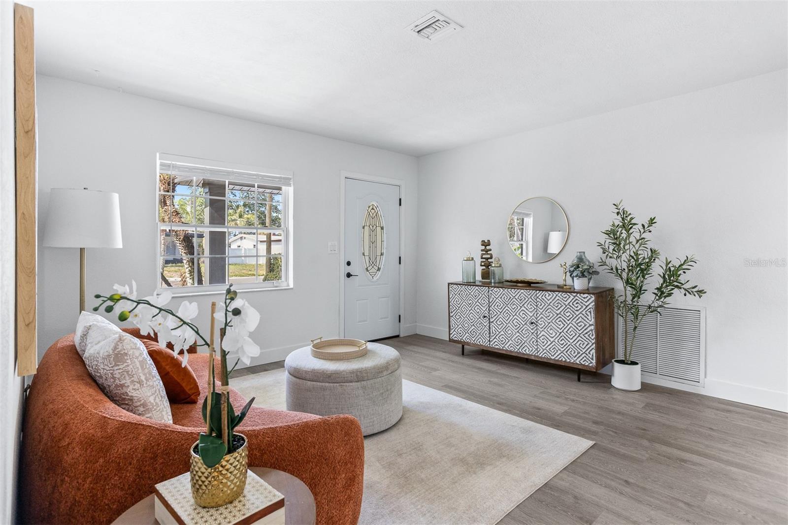 Image 17 of 33 For 8335 42nd Avenue N