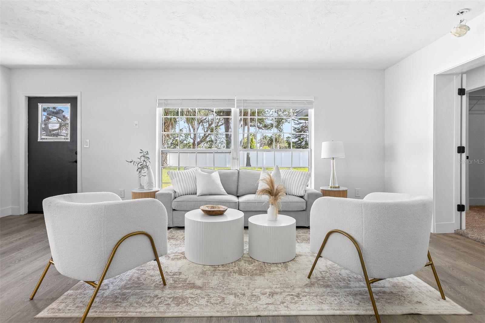 Image 4 of 33 For 8335 42nd Avenue N