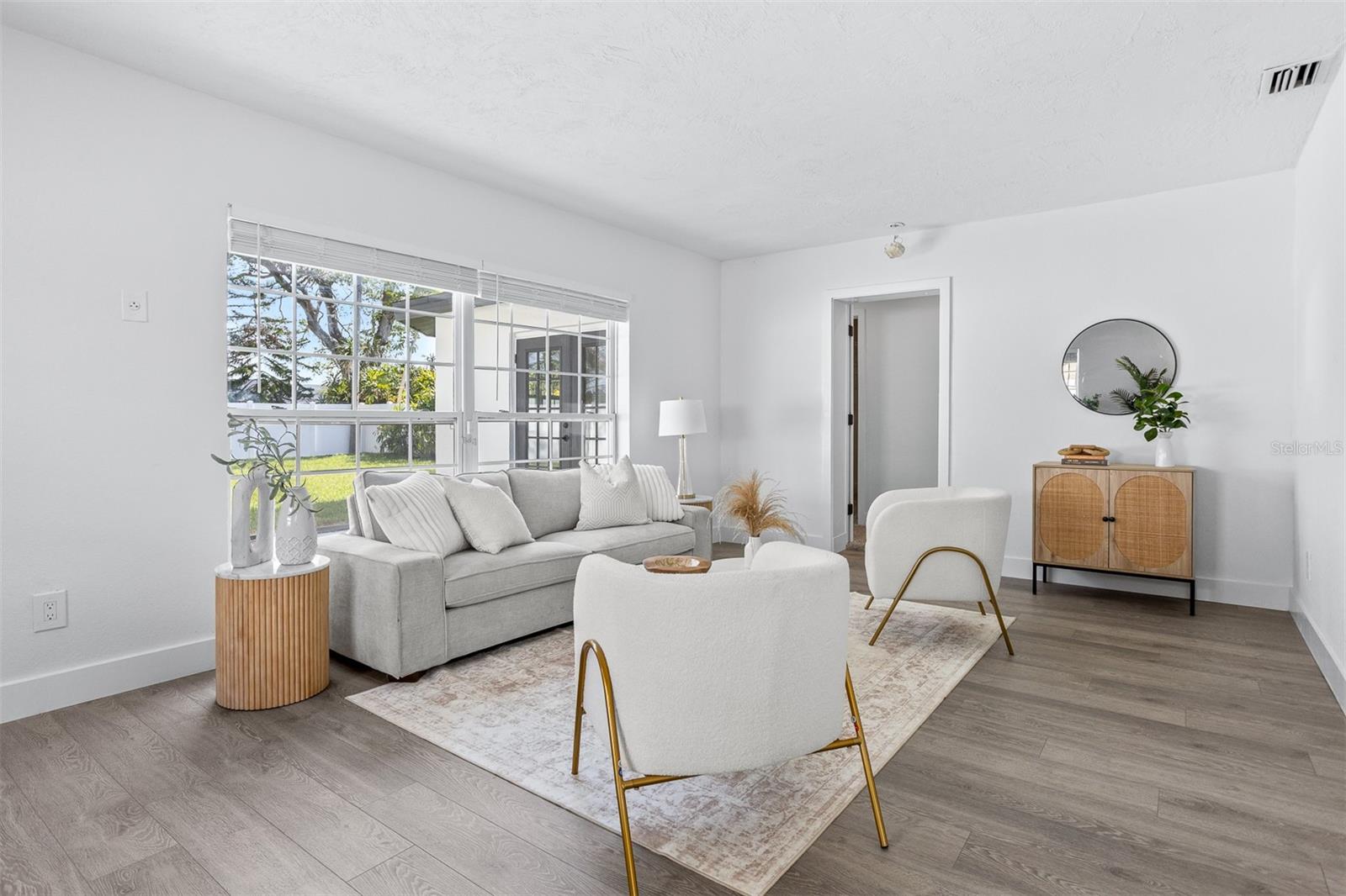 Image 5 of 33 For 8335 42nd Avenue N