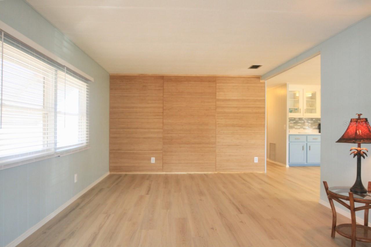 Image 12 of 29 For 7363 Eastern Circle