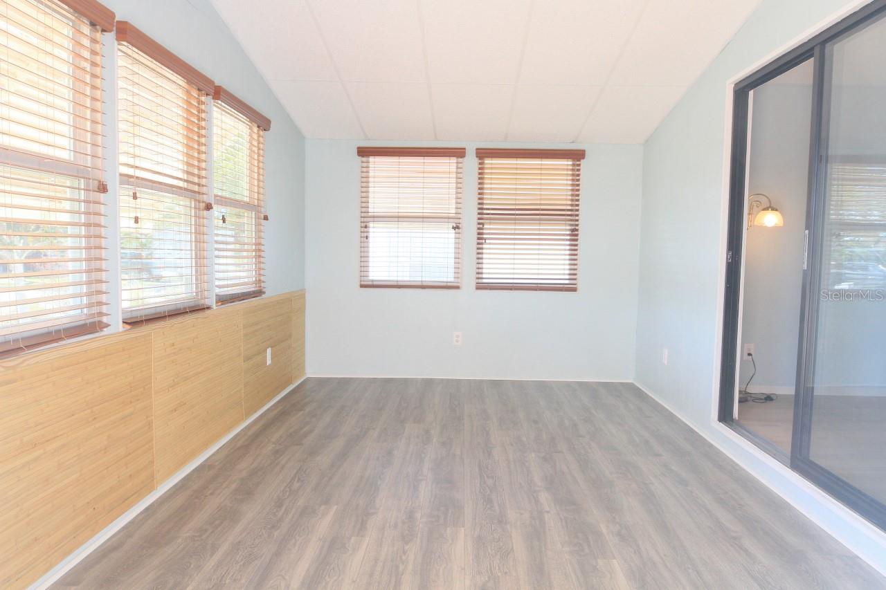 Image 15 of 29 For 7363 Eastern Circle