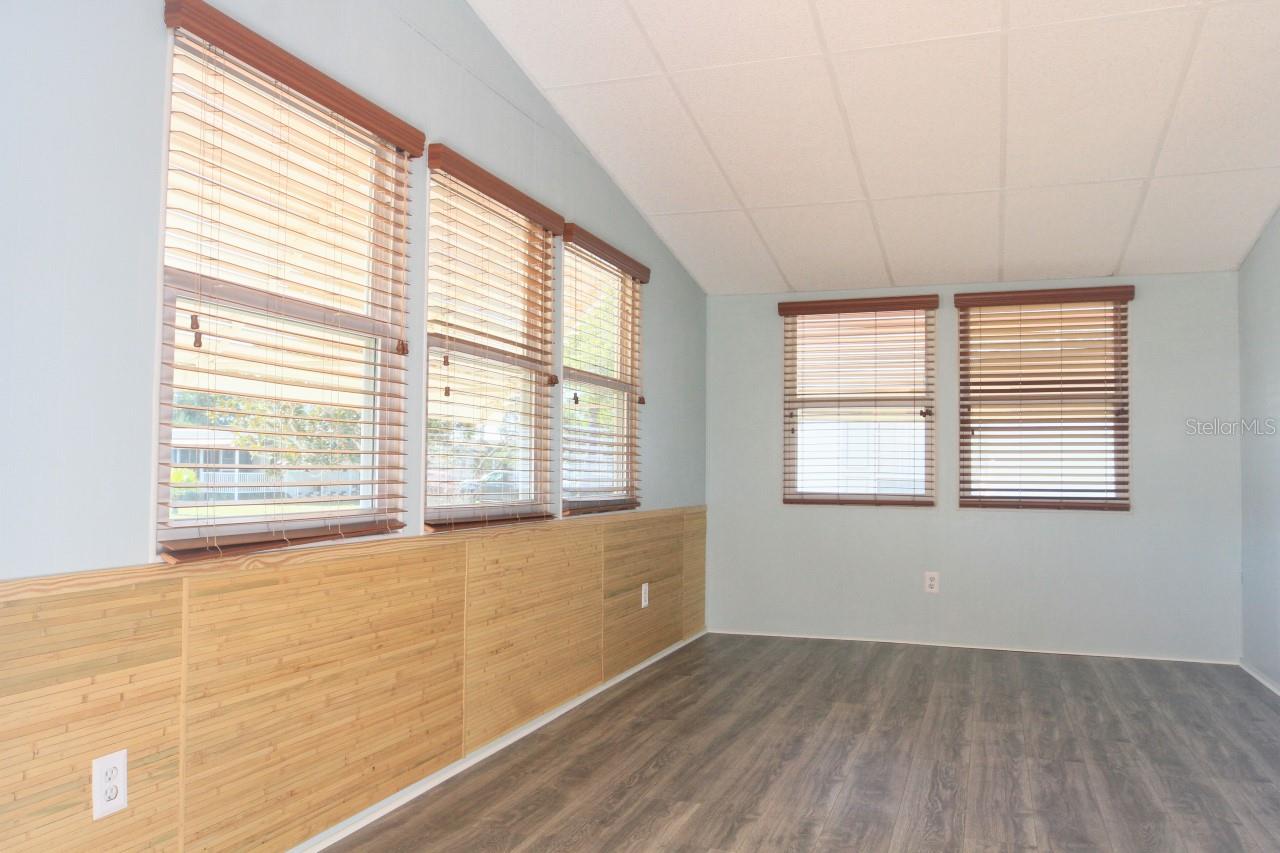 Image 16 of 29 For 7363 Eastern Circle