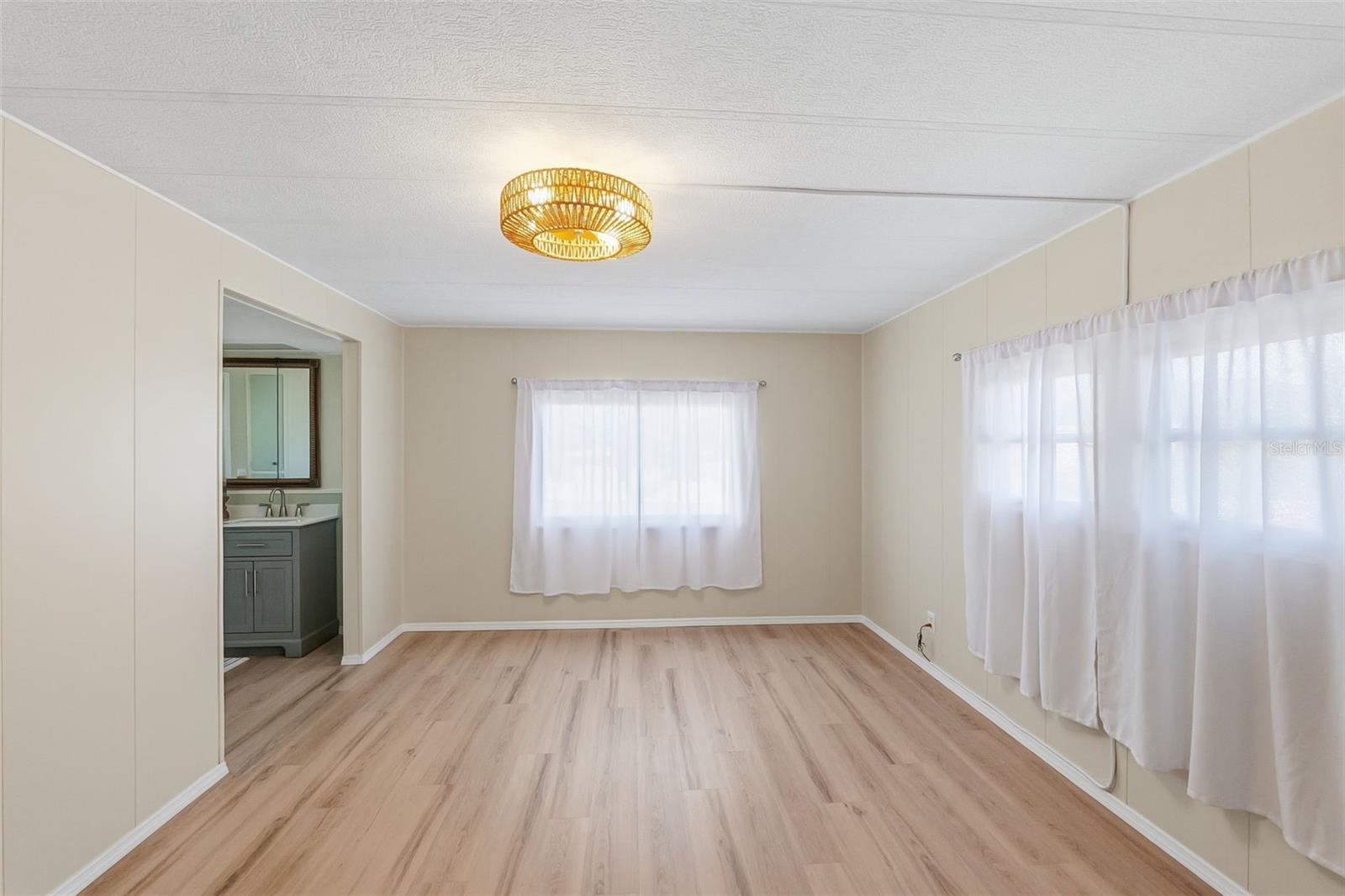 Image 17 of 29 For 7363 Eastern Circle