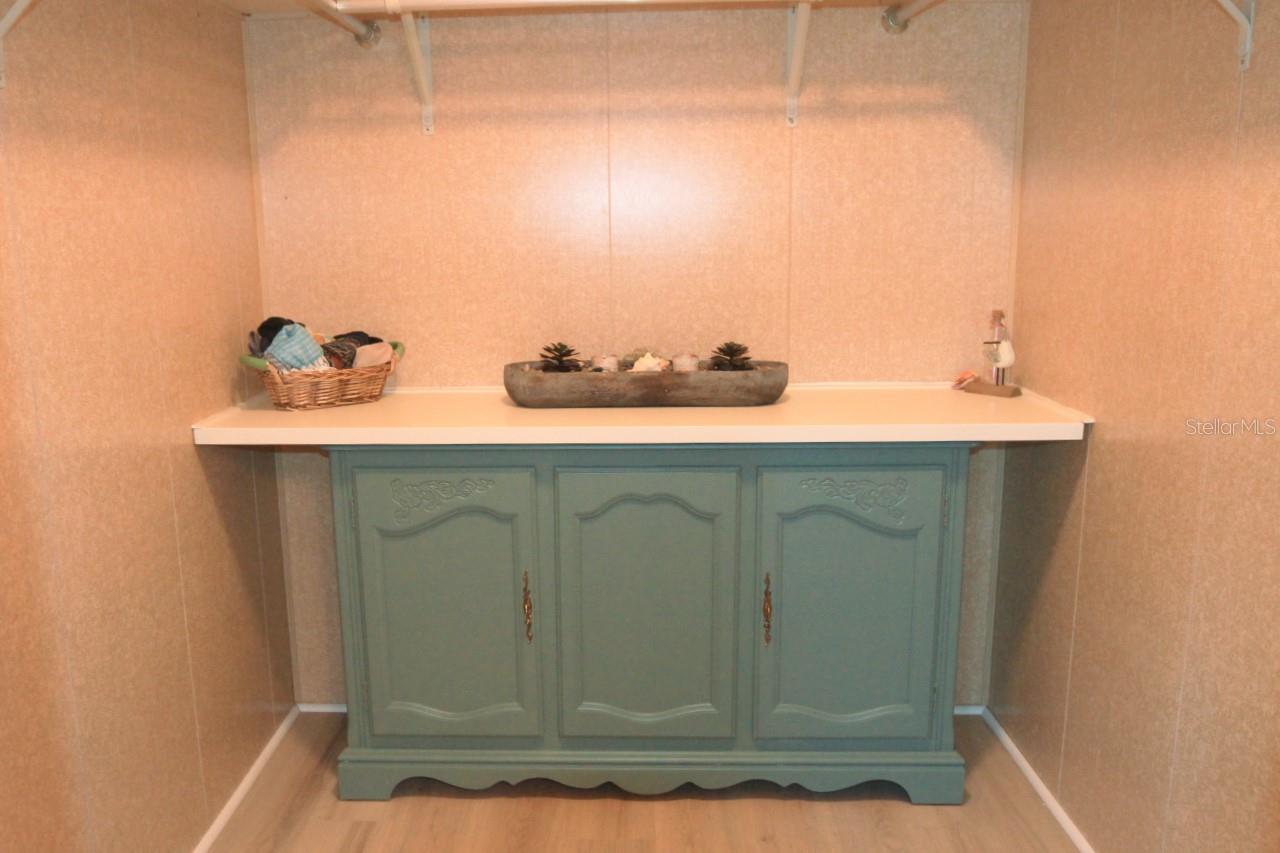 Image 24 of 29 For 7363 Eastern Circle