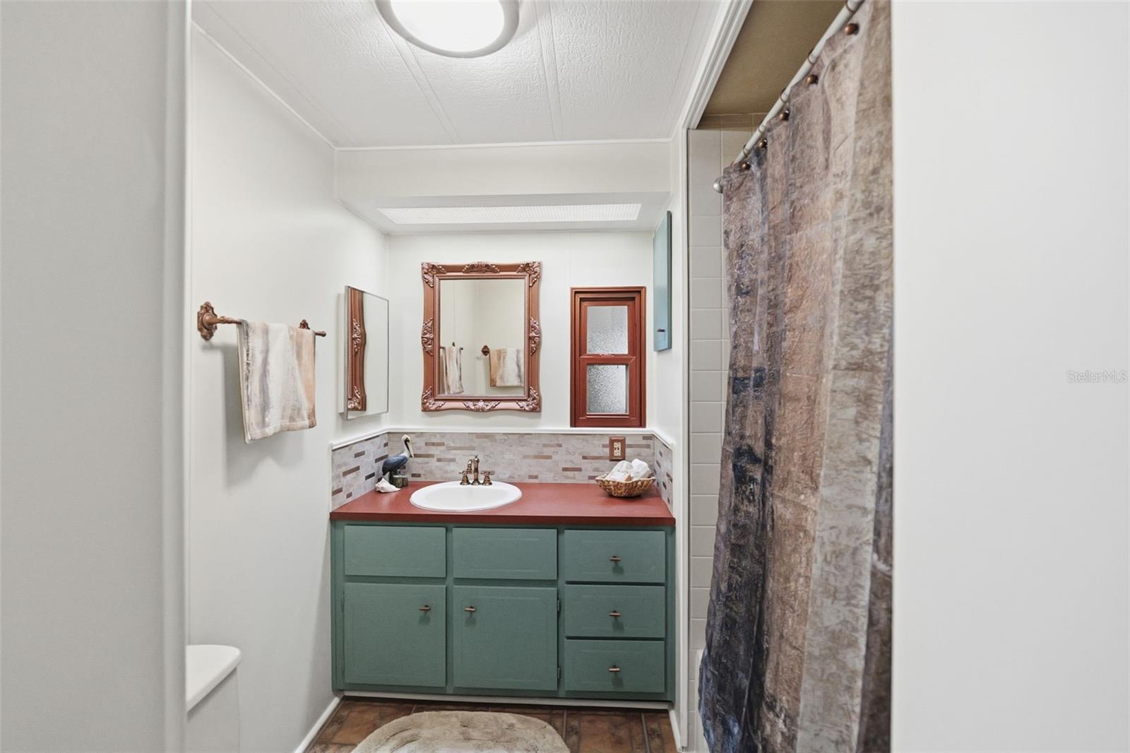 Image 25 of 29 For 7363 Eastern Circle