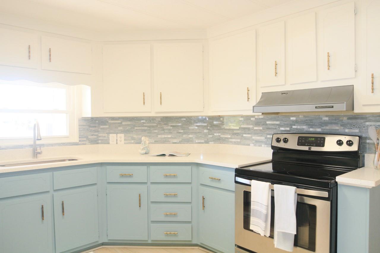 Image 5 of 29 For 7363 Eastern Circle