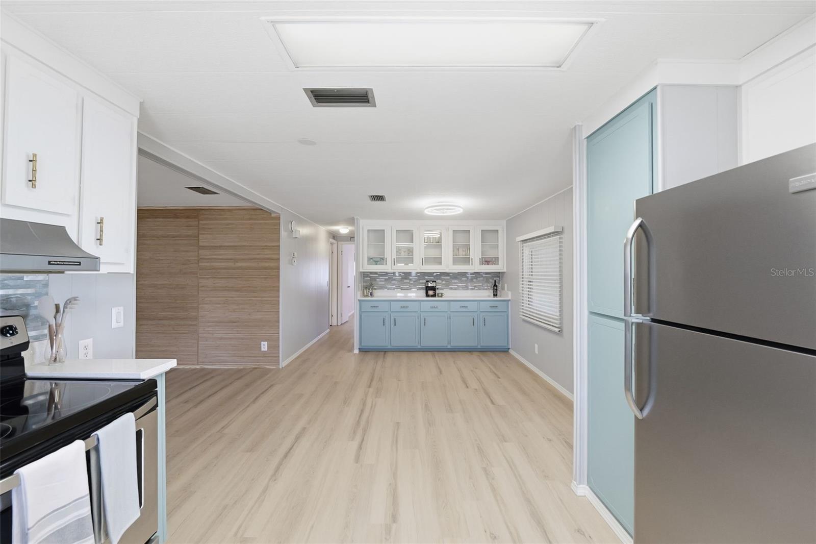 Image 8 of 29 For 7363 Eastern Circle