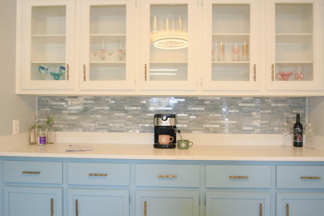 Image 9 of 29 For 7363 Eastern Circle