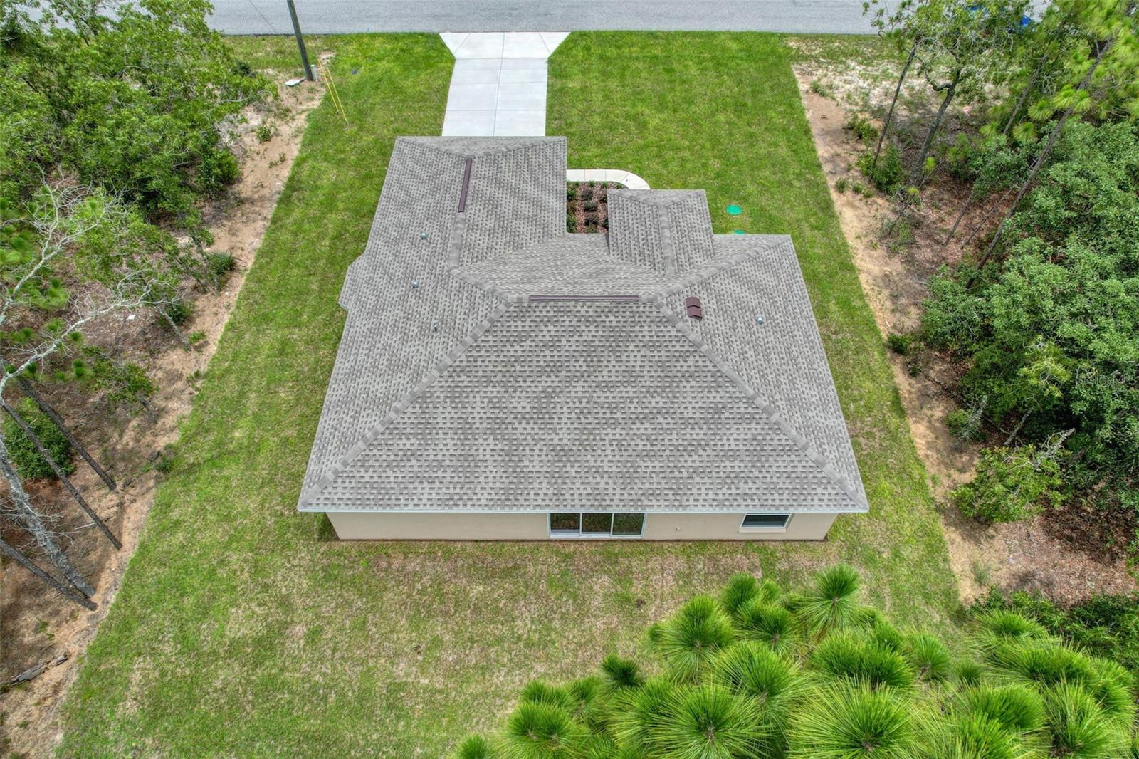 Listing photo id 41 for 7792 Susan Avenue