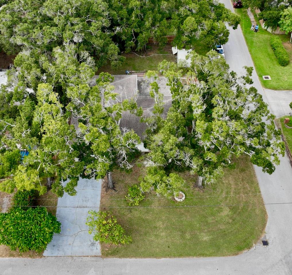 Image 4 of 29 For 6505 67th Avenue N