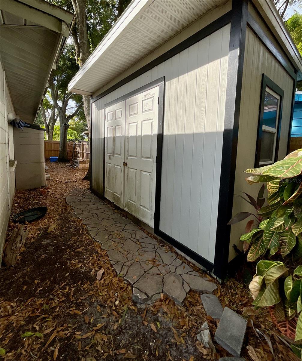 Image 8 of 29 For 6505 67th Avenue N