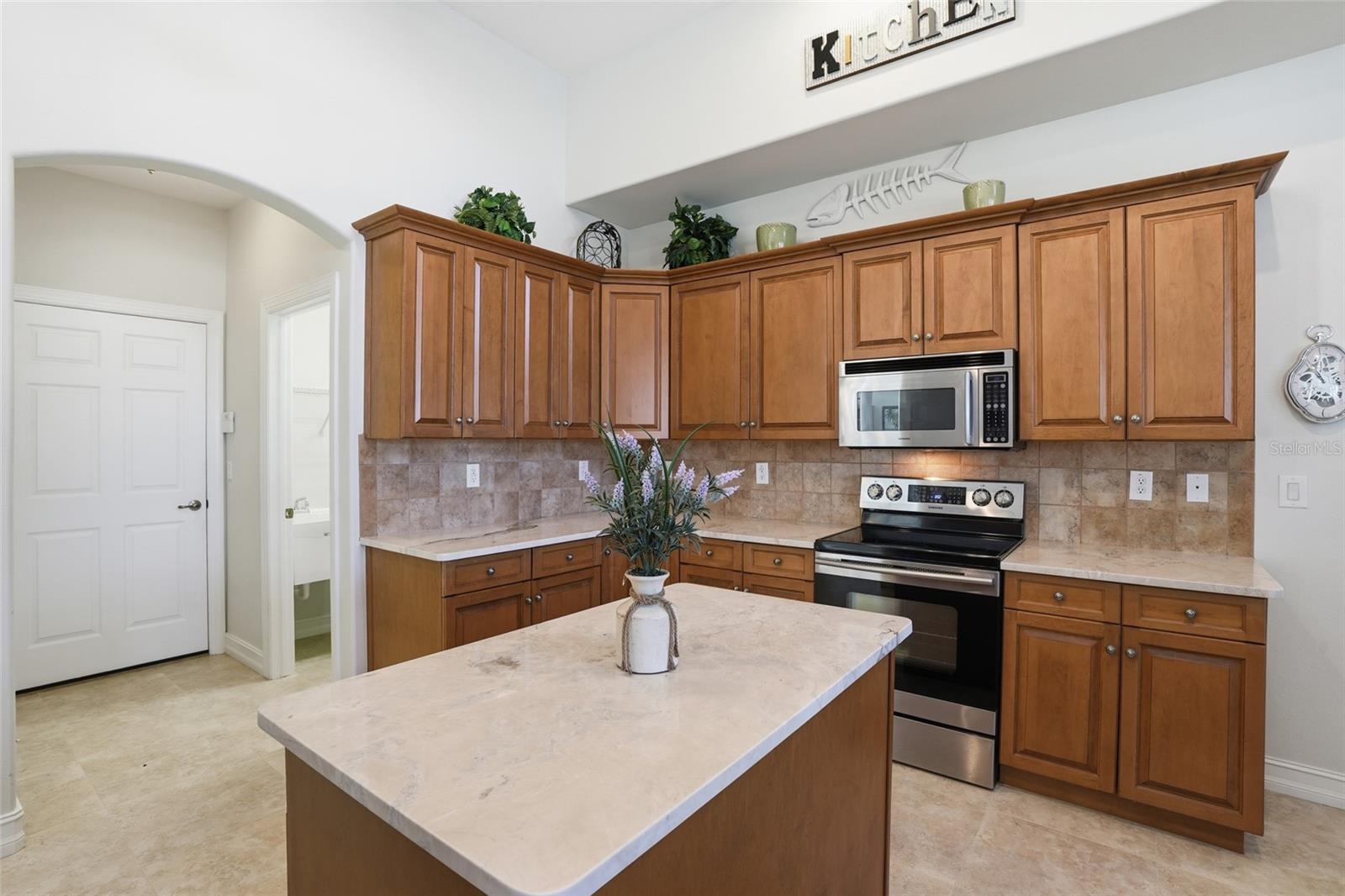 Image 14 of 51 For 5267 Tiffany Court