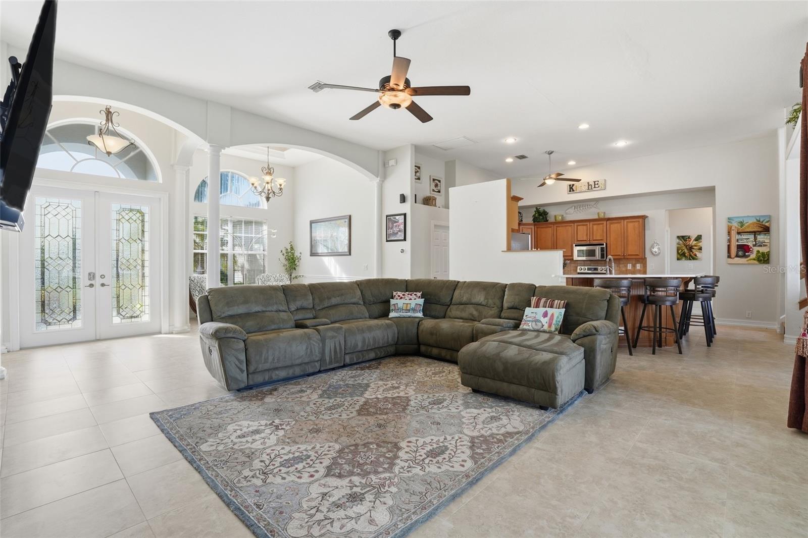 Image 9 of 51 For 5267 Tiffany Court