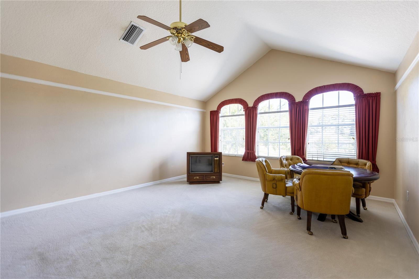 Image 25 of 38 For 13815 Chandron Drive