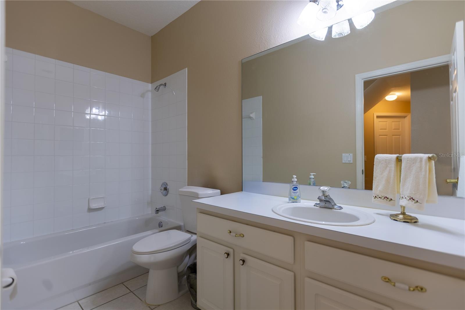 Image 27 of 38 For 13815 Chandron Drive