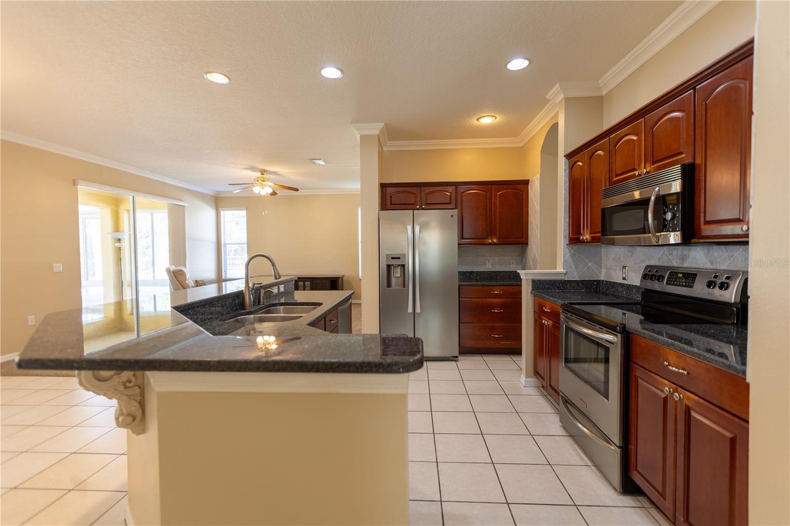 Image 5 of 38 For 13815 Chandron Drive