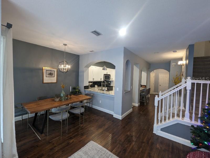 Image 10 of 29 For 2142 Park Crescent Drive