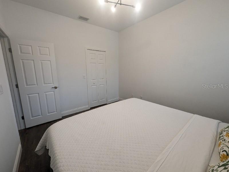 Image 24 of 29 For 2142 Park Crescent Drive