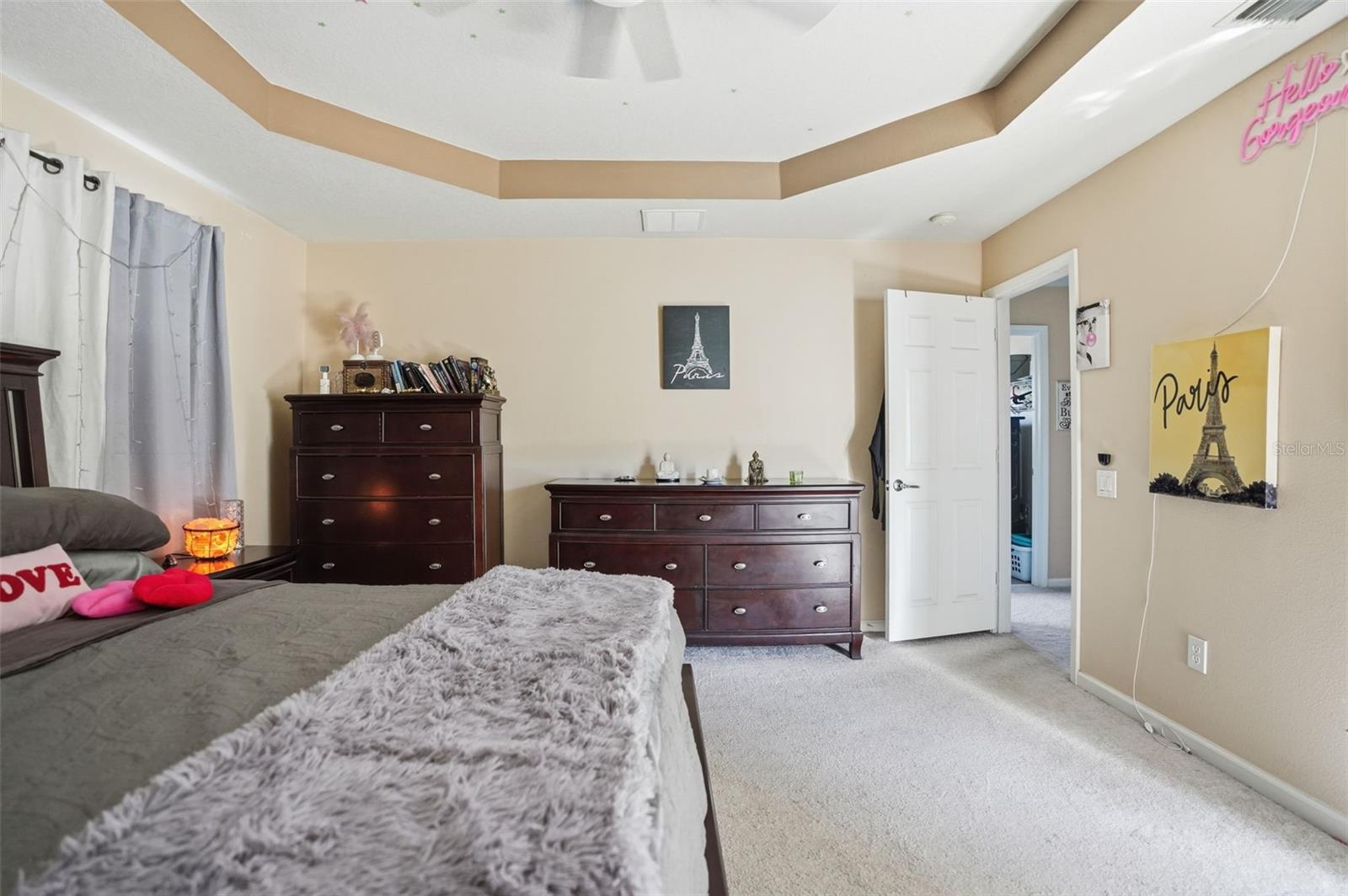 Image 18 of 37 For 13800 Crater Circle