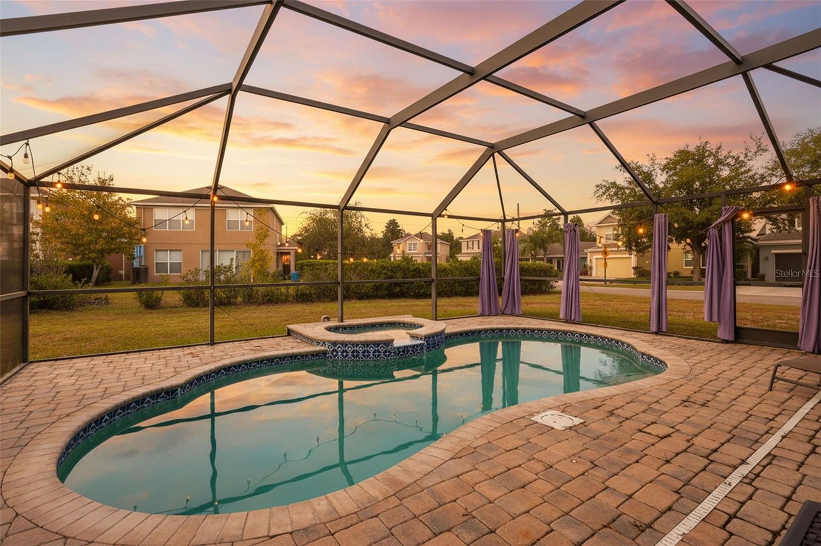 Image 25 of 37 For 13800 Crater Circle